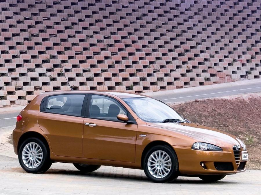  Alfa Romeo 147 5-Door (937B) 2005 года  (ZA) (фото 10 из 10)
